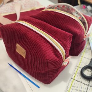 Trousse à maquillage Velours terracota intérieur fleuri